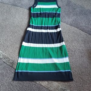 Midi sleeveless sweater dress